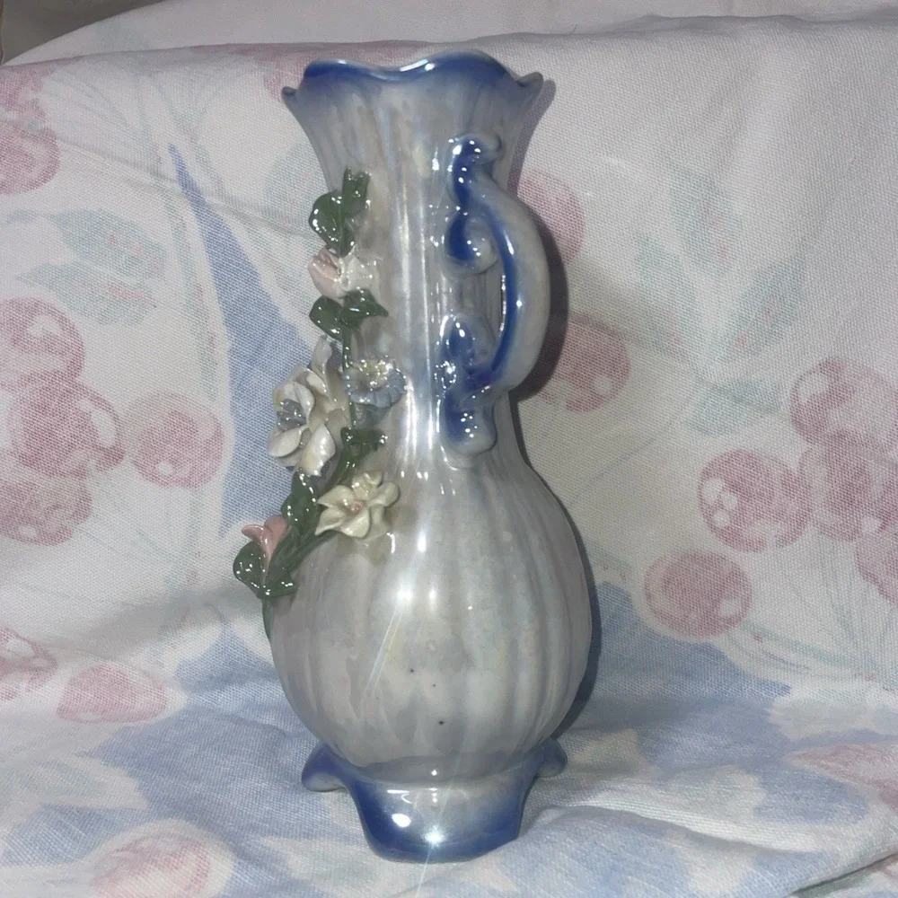 Vase Lusterware Iridescent Hand Painted‎ Floral Rose Cottagecore VTG